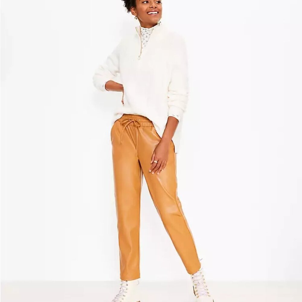 Loft Ann Taylor Safari caramel brown faux leather slim leg pull on pants, sz L